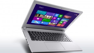 lenovo-laptop-m30-70-front-2 - thinkpad.com.pl Wybierając model firmy Lenovo można śmiało powiedzieć, że wybrane urządzenie będzie niezawodne przez bardzo długie lata